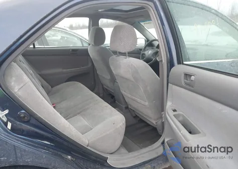 2002 Toyota Camry Le from USA, damaged, VIN 4T1BE32K82U523428